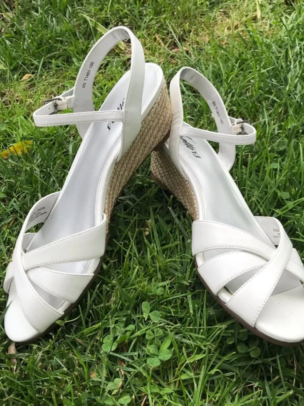 💕 3/$25 💕 Trotters Low Wedge Sling Back Sandals Size 9-1/2 N